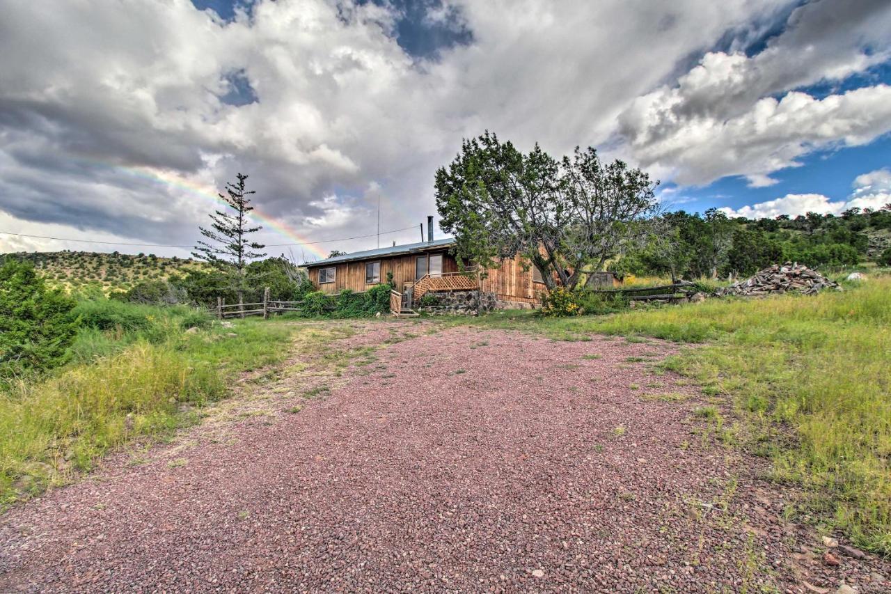 Peaceful Ranch Cabin, 3 Mi To Becker Lake! Springerville ภายนอก รูปภาพ