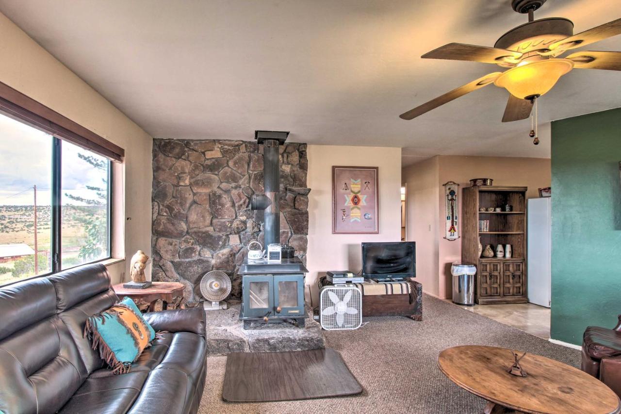 Peaceful Ranch Cabin, 3 Mi To Becker Lake! Springerville ภายนอก รูปภาพ